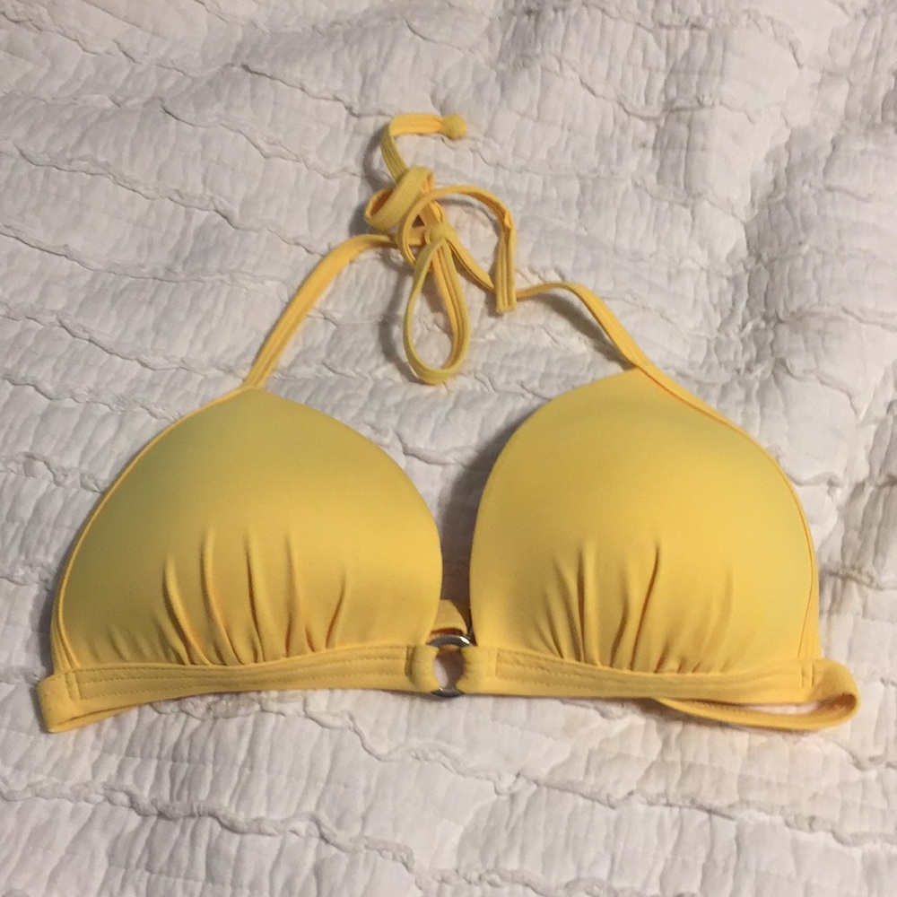 Venus Swimwear bikini top